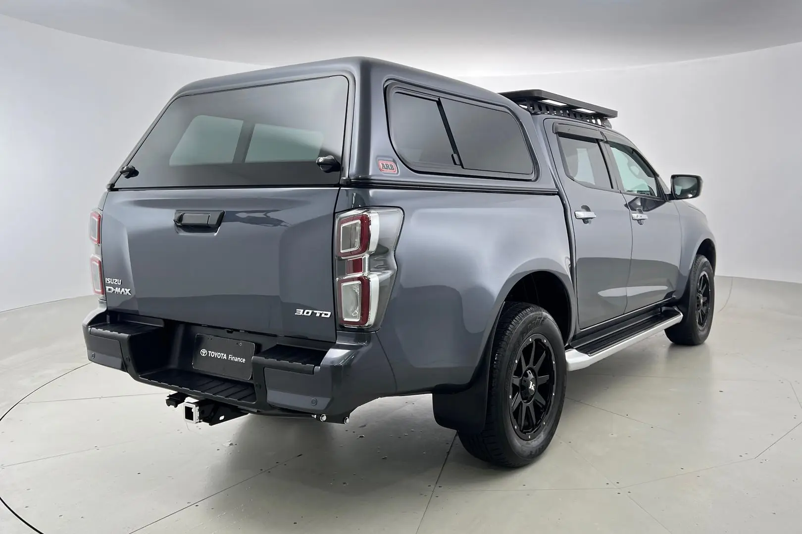 2022 Isuzu D-MAX Gallery Image 5