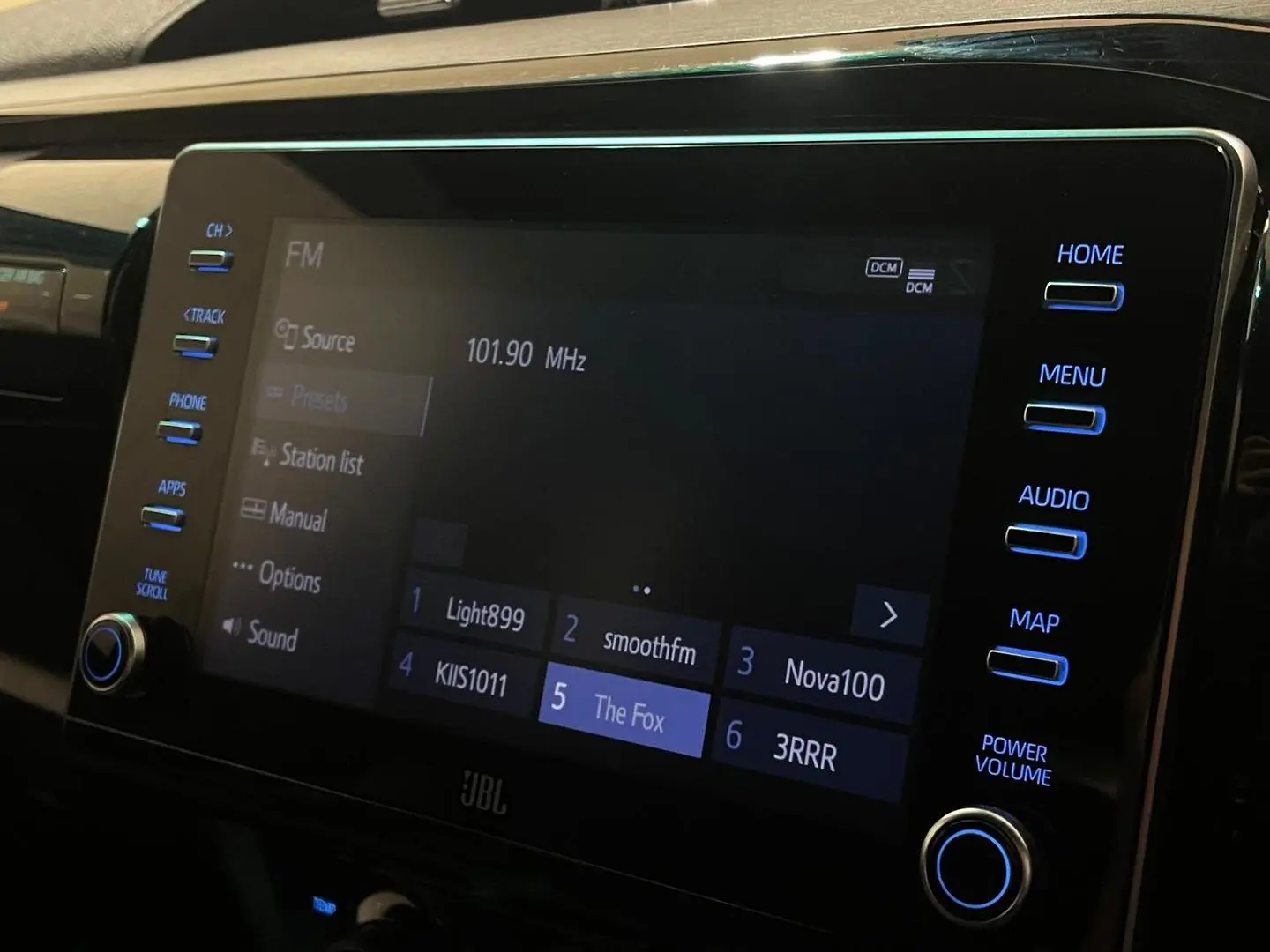 2022 Toyota Hilux Gallery Image 18