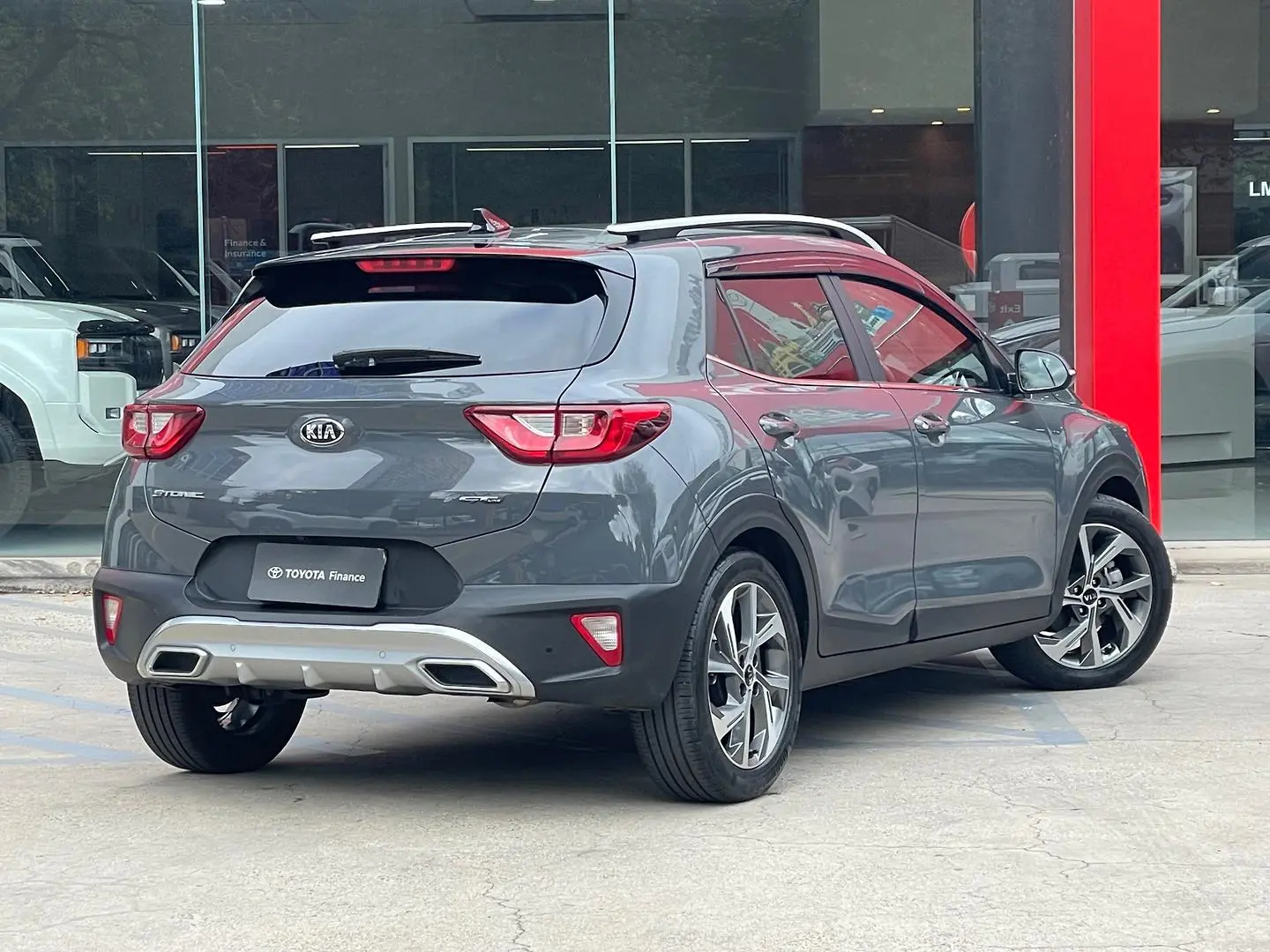 2021 Kia Stonic Gallery Image 8