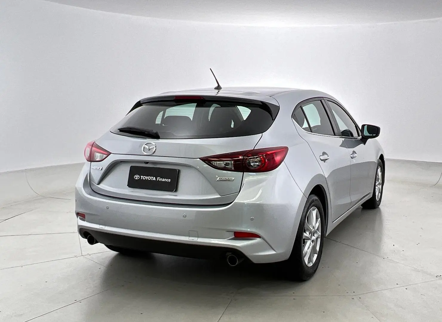 2017 Mazda 3 Image 5