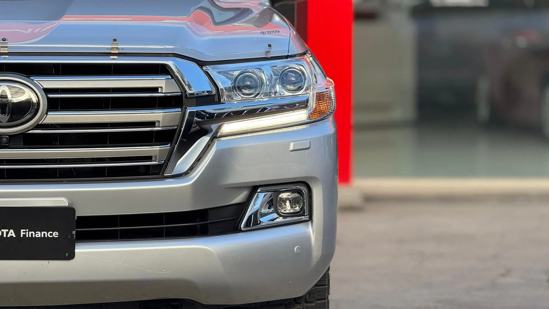 2020 Toyota Landcruiser Gallery Image 13