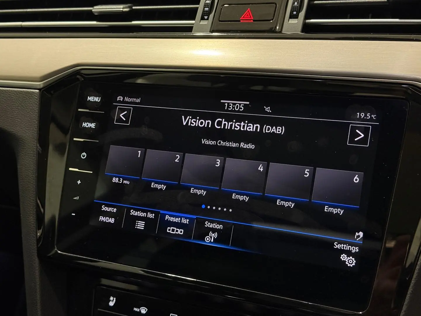 2022 Volkswagen Passat Gallery Image 20