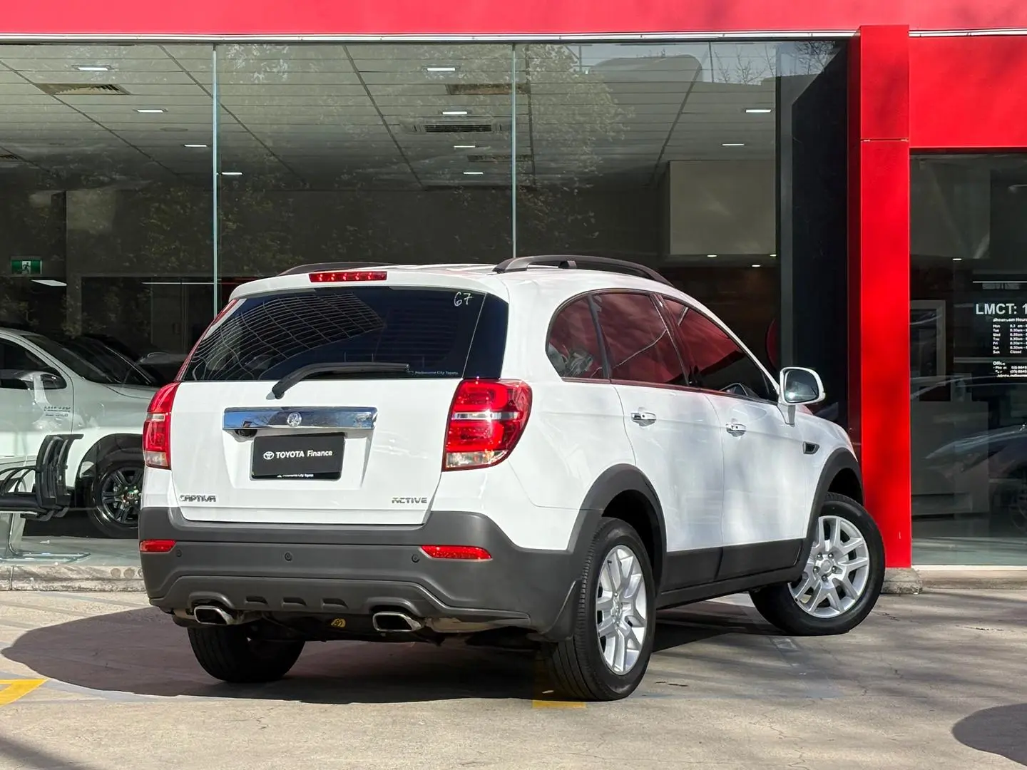 2017 Holden Captiva Gallery Image 10