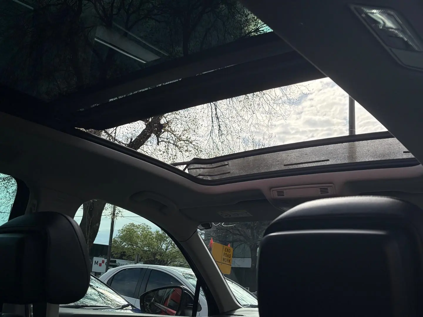2019 Volkswagen Tiguan Gallery Image 2
