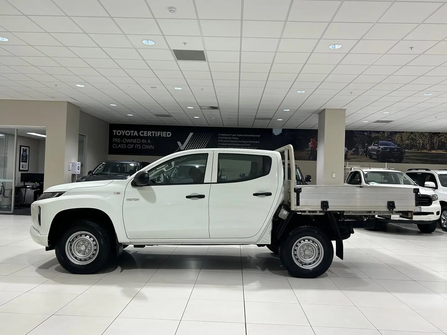 2021 Mitsubishi Triton Gallery Image 6