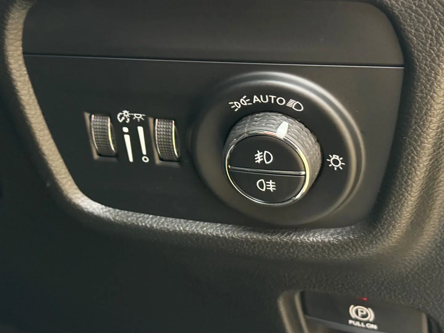 2023 Jeep Grand Cherokee Gallery Image 26