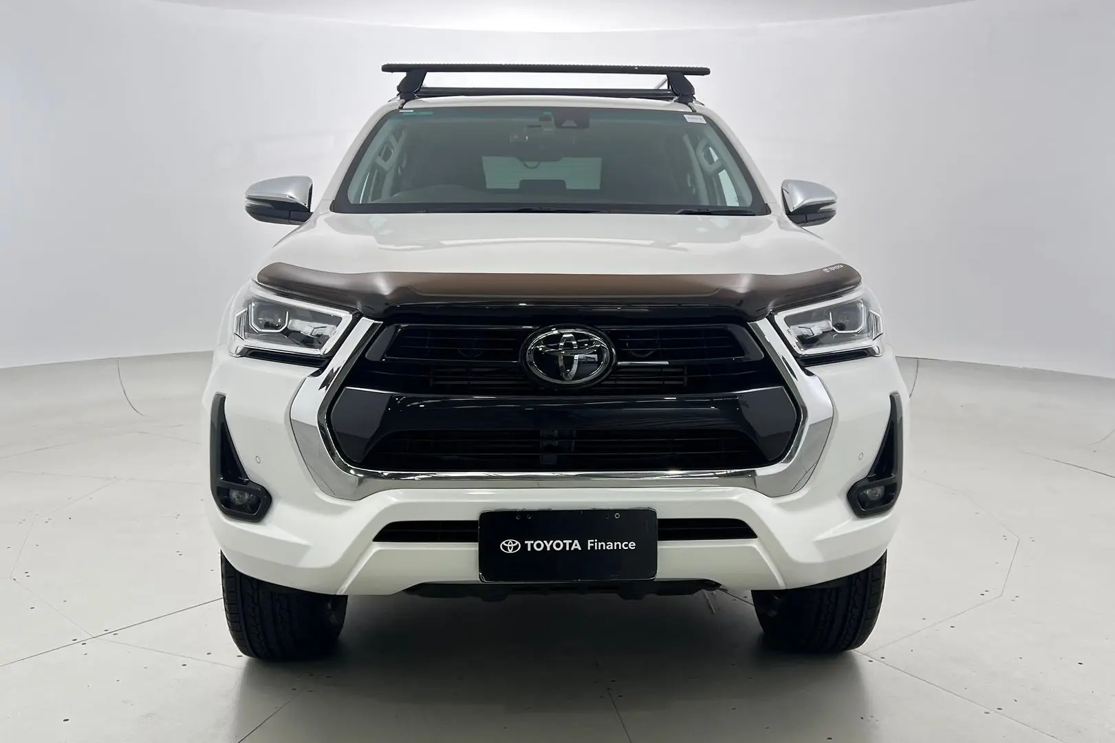 2022 Toyota Hilux Gallery Image 6
