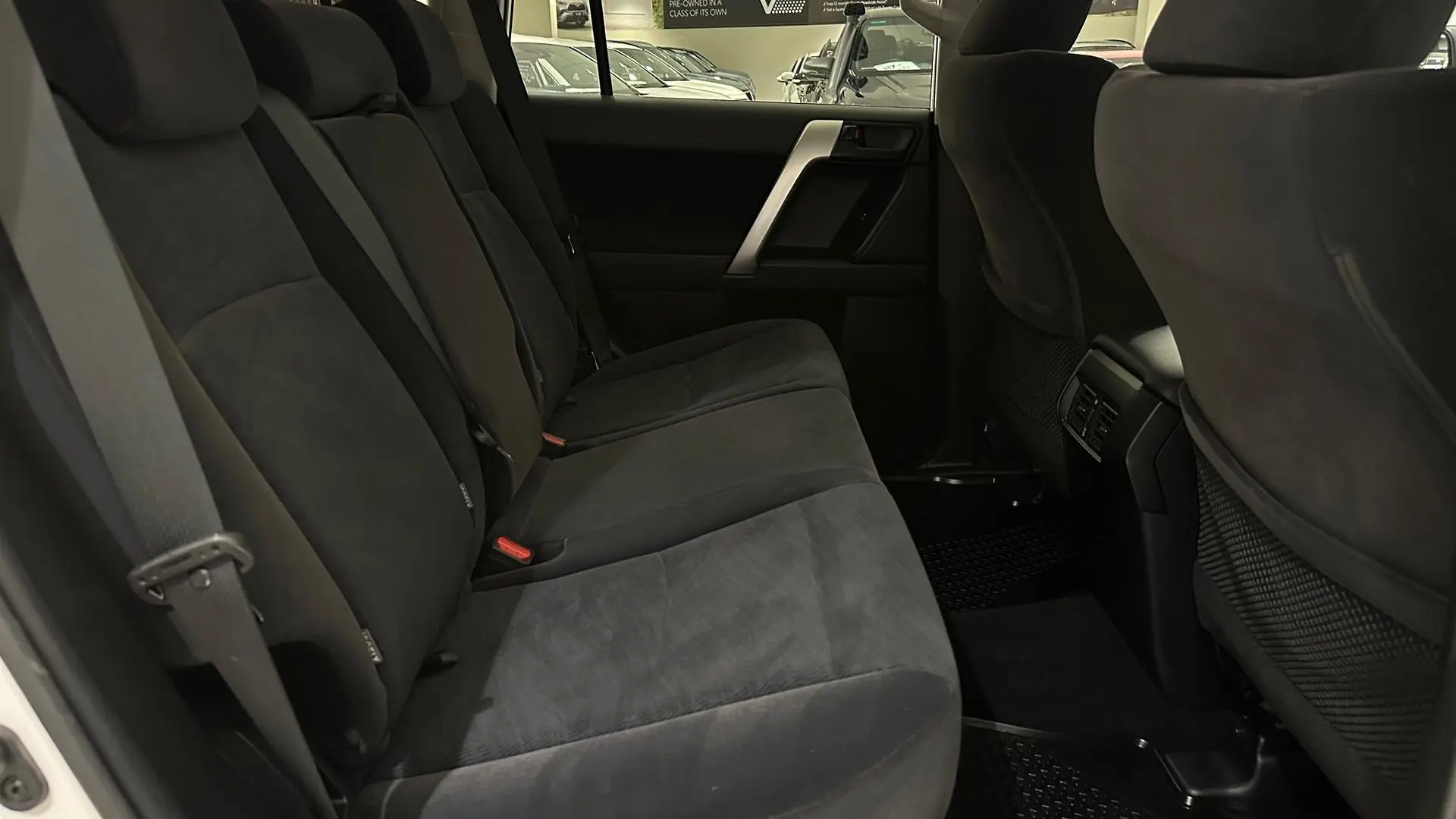 2022 Toyota Landcruiser Prado Gallery Image 14