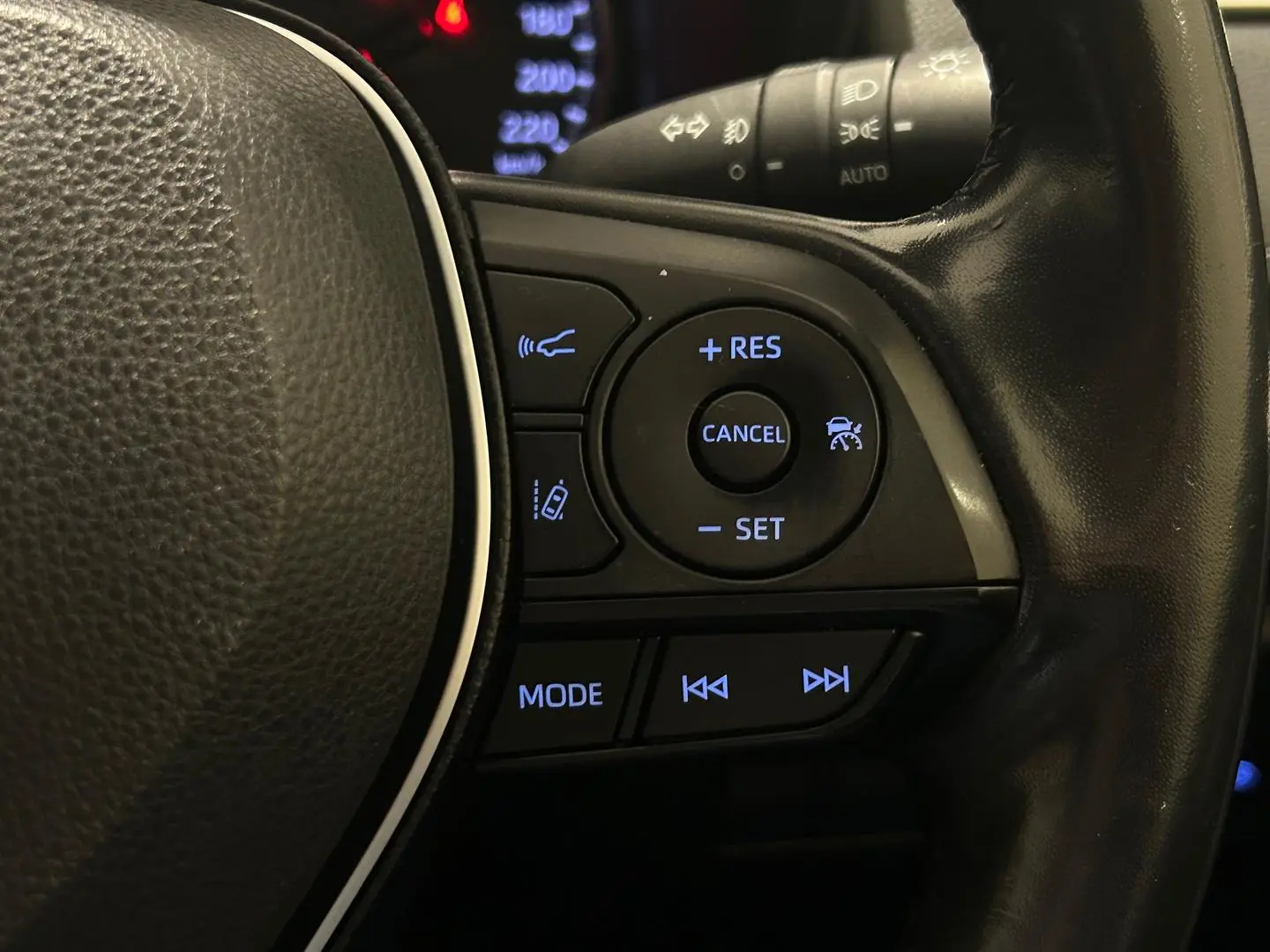 2019 Toyota RAV4 Gallery Image 22