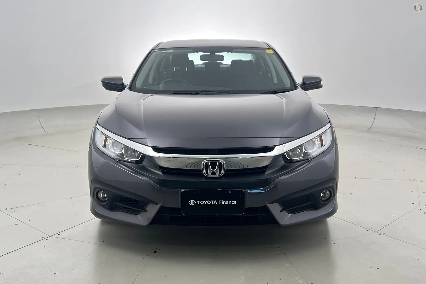 2018 Honda Civic Gallery Image 10