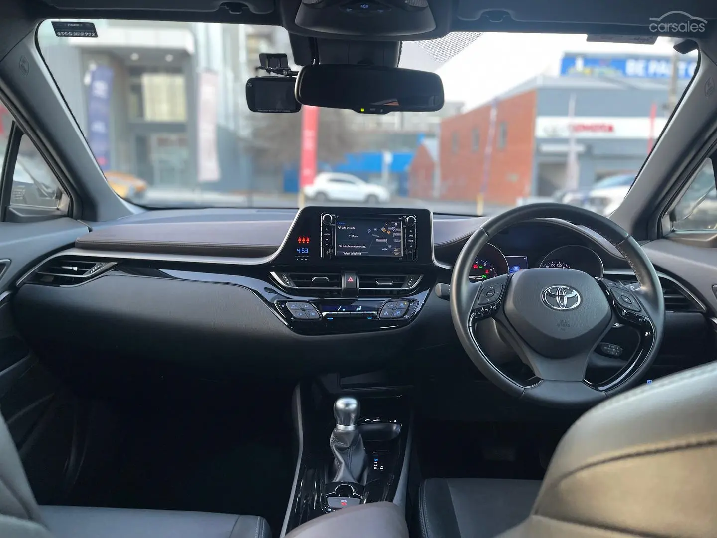 2019 Toyota C-HR Image 24