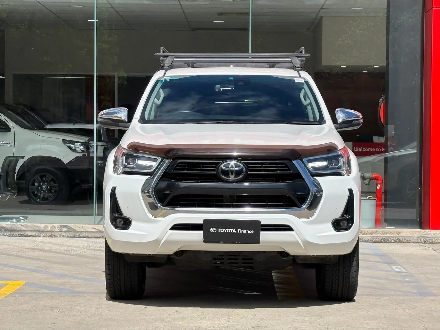 2022 Toyota Hilux Gallery Image 7