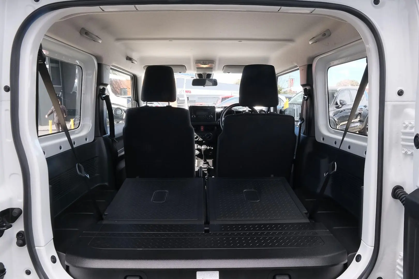 2022 Suzuki Jimny Gallery Image 9