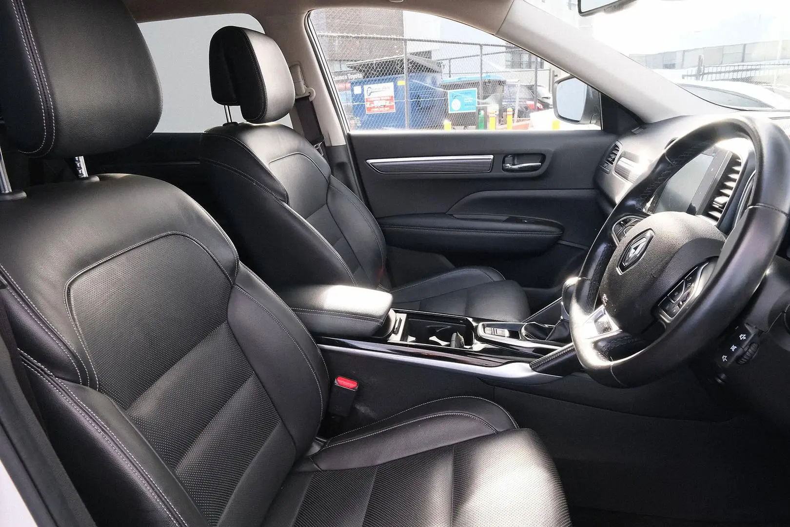 2023 Renault Koleos Gallery Image 12