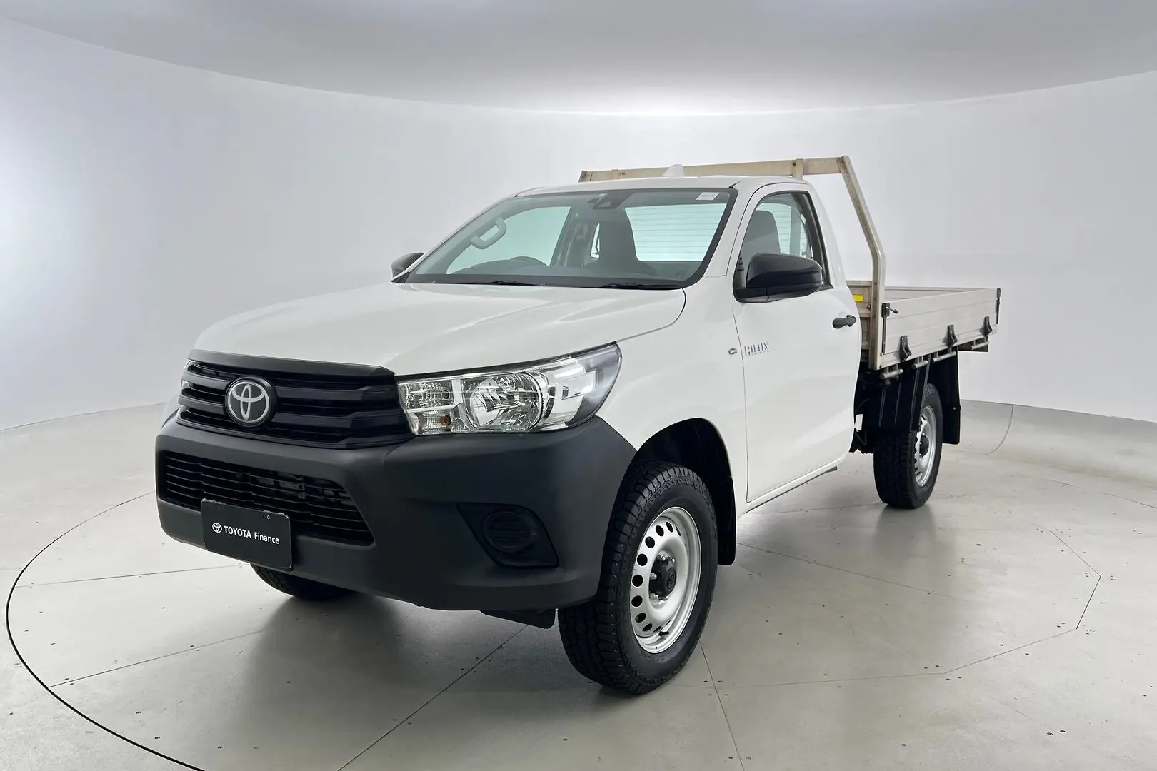 2021 Toyota Hilux Gallery Image 9