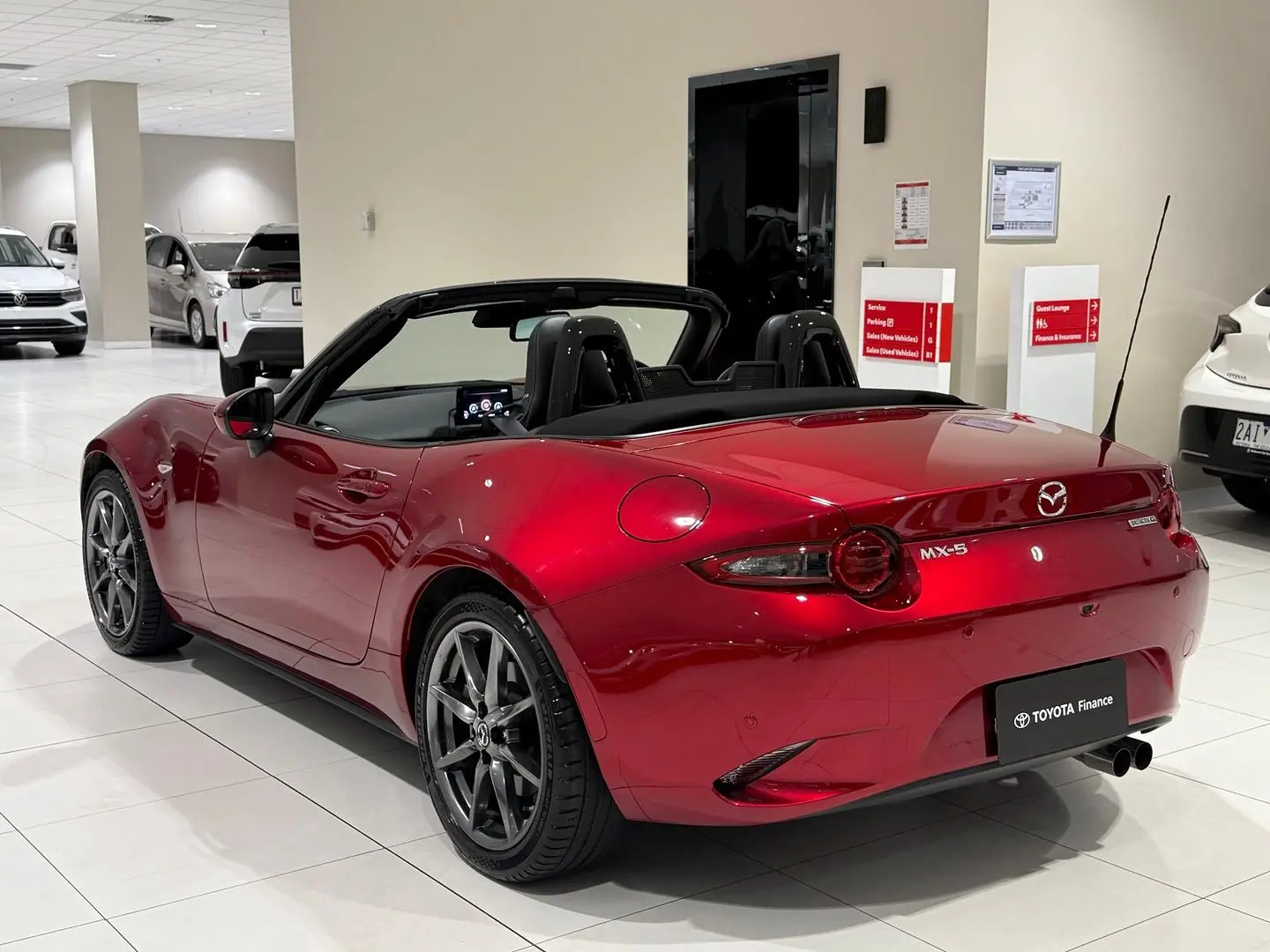 2020 Mazda MX-5 Gallery Image 8