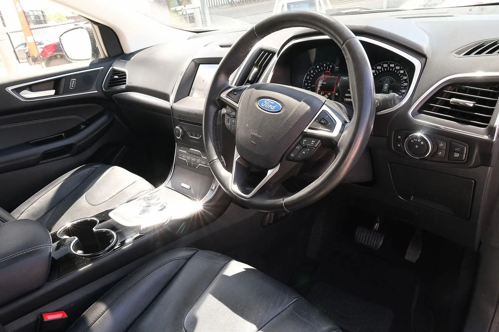 2019 Ford Endura Gallery Image 7