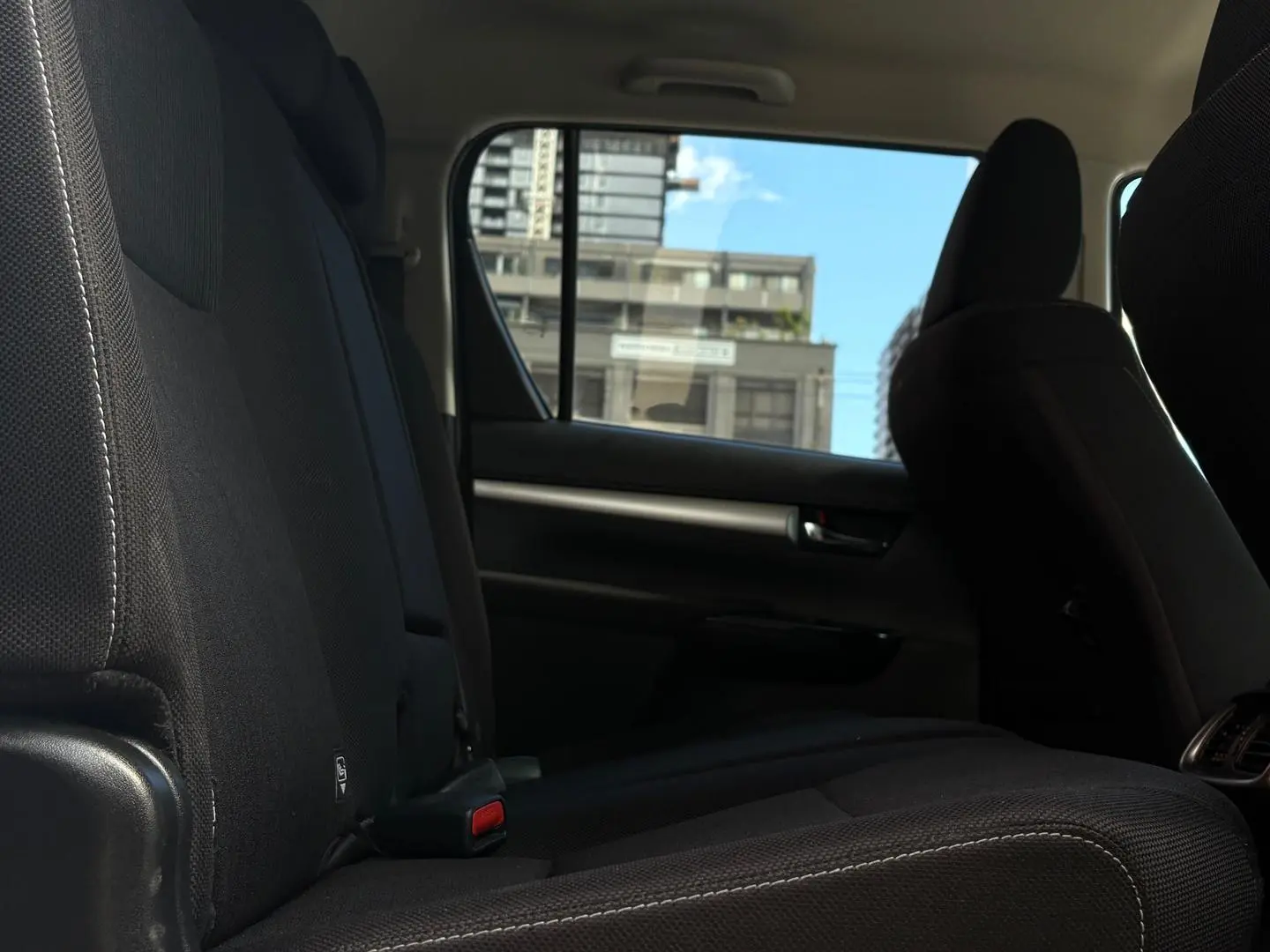 2022 Toyota Hilux Gallery Image 13