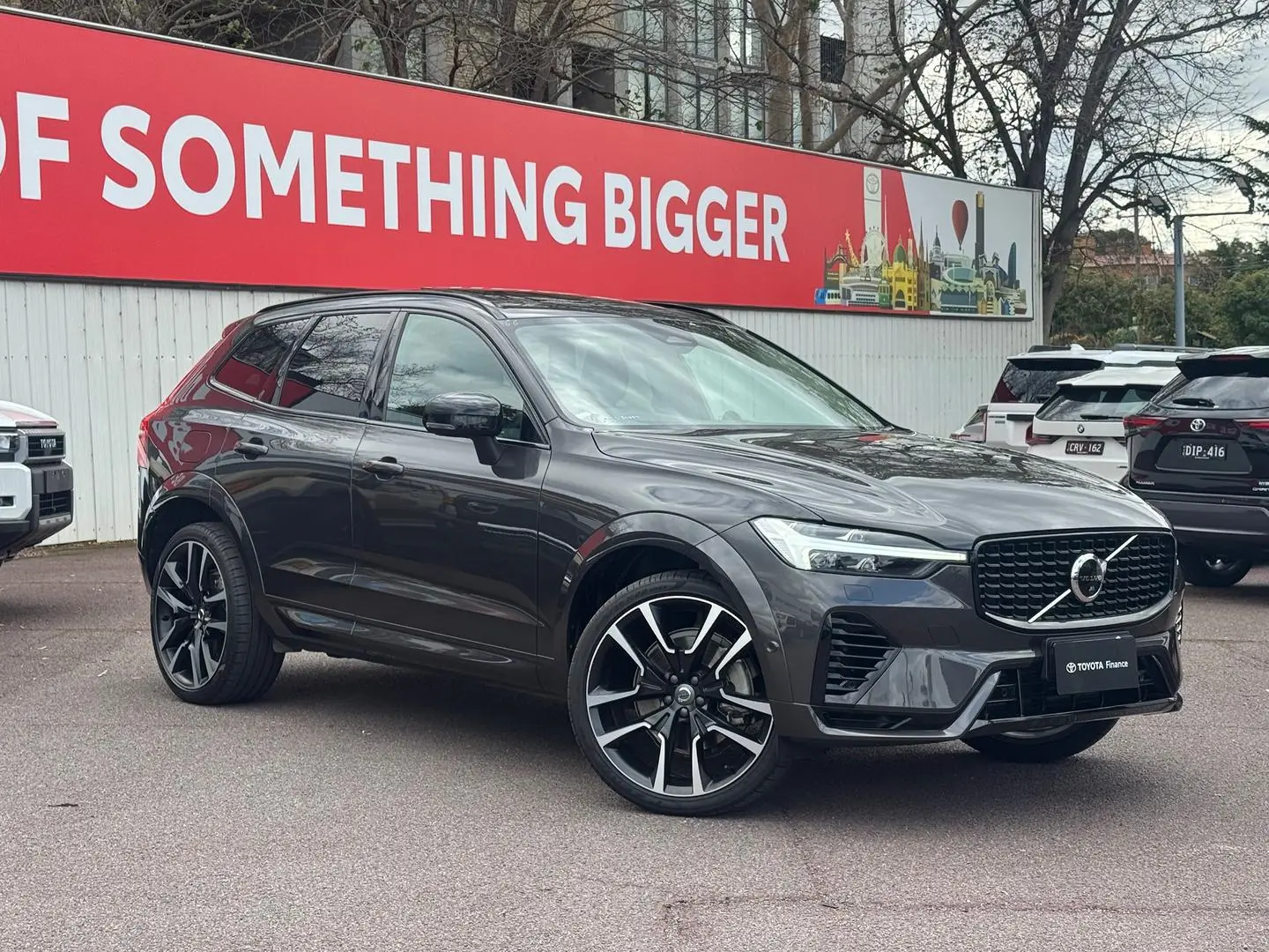 2022 Volvo XC60 Gallery Image 1