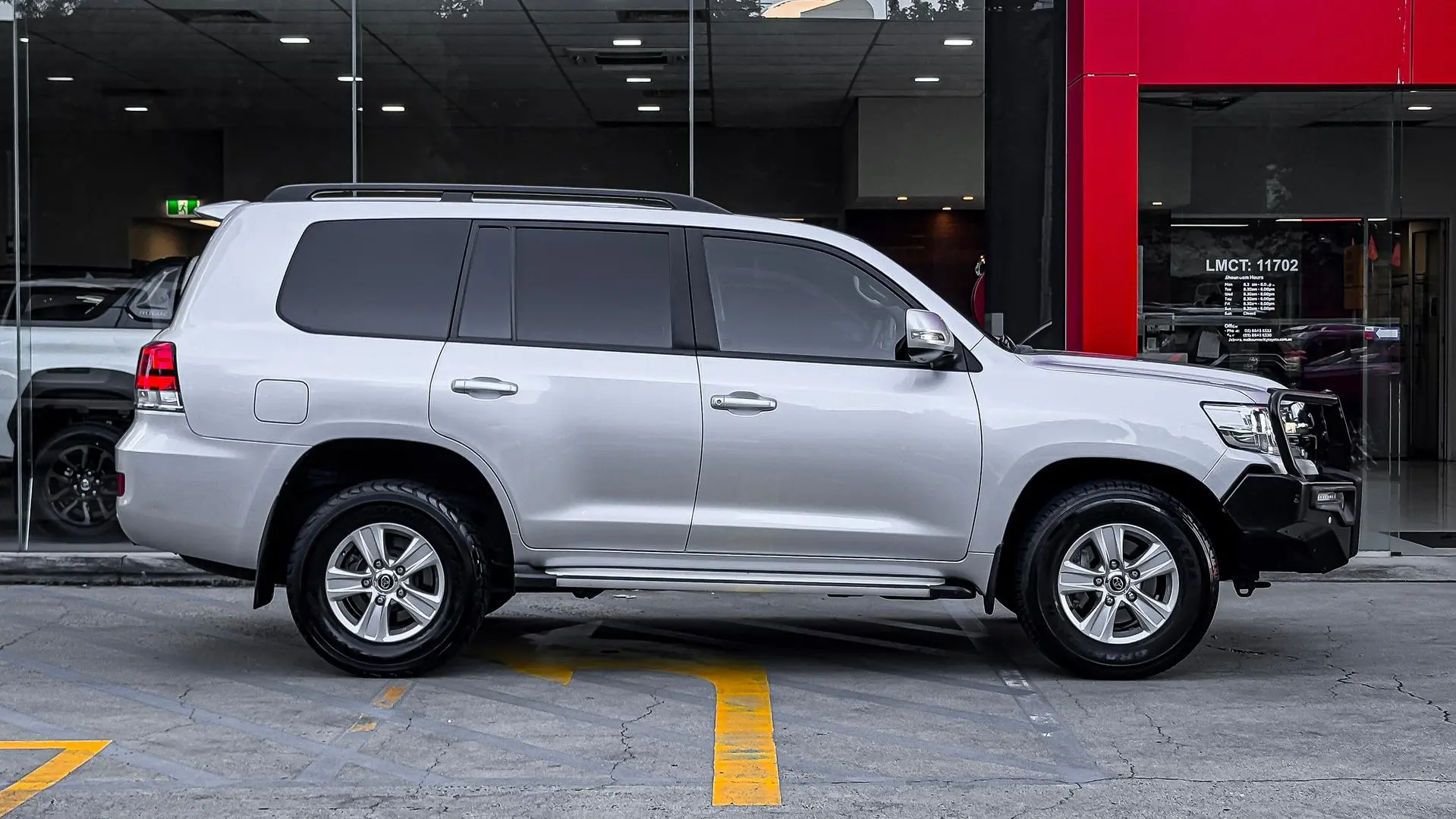 2019 Toyota Landcruiser Gallery Image 5