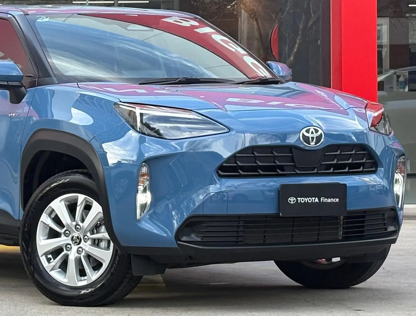 2025 Toyota Yaris Cross Gallery Image 3