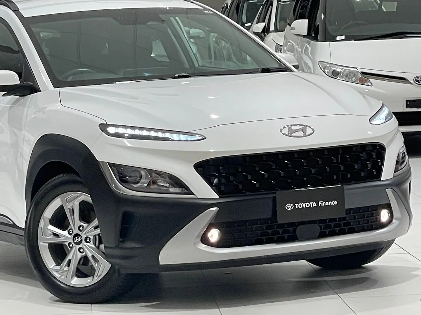 2021 Hyundai Kona Gallery Image 2