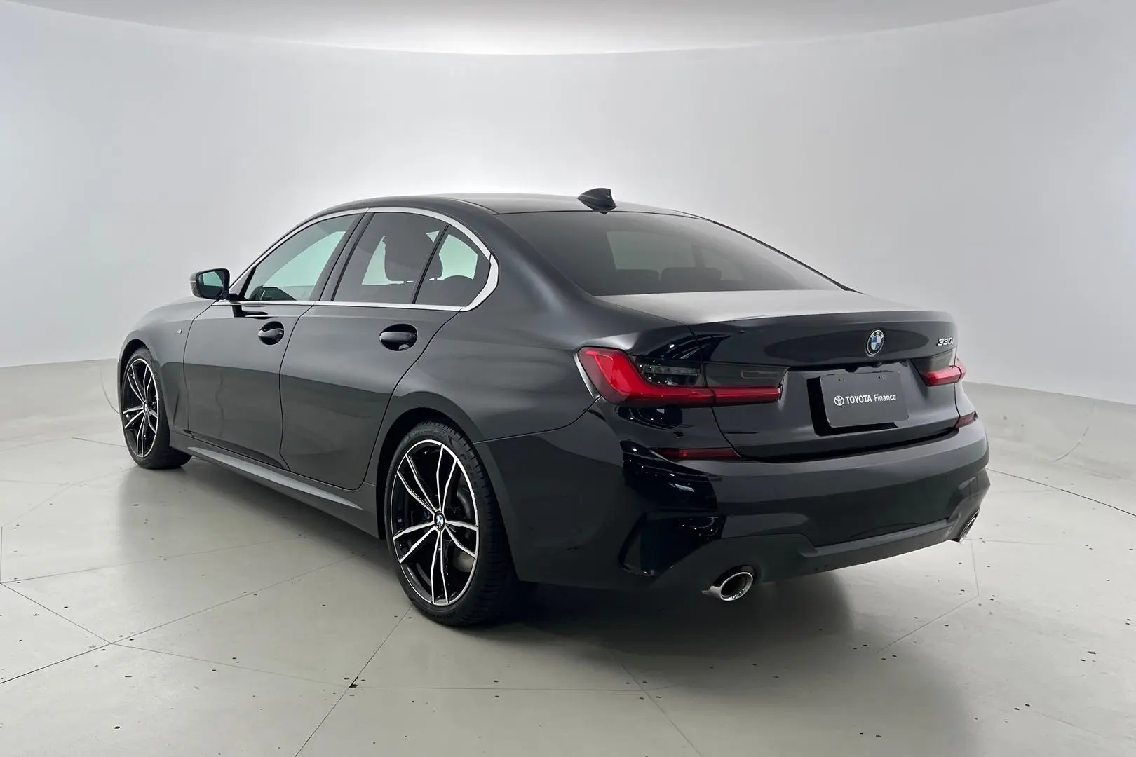 2020 BMW 3 Series Gallery Image 7