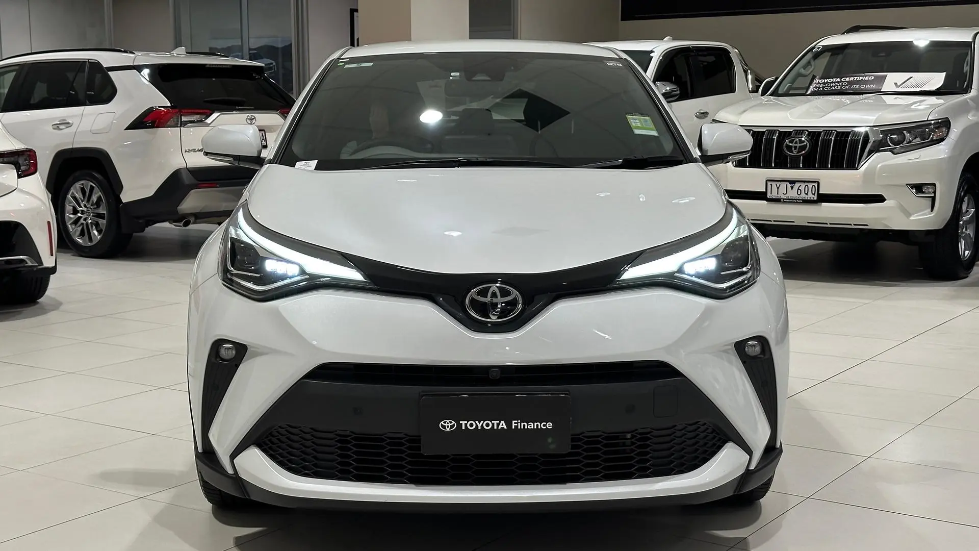 2022 Toyota C-HR Gallery Image 7
