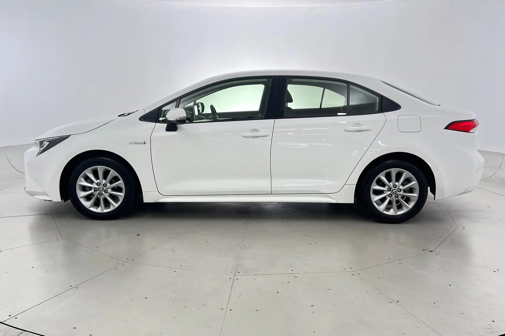 2022 Toyota Corolla Gallery Image 8