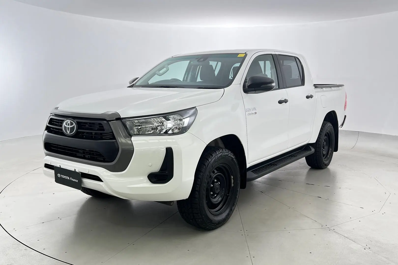 2022 Toyota Hilux Gallery Image 10