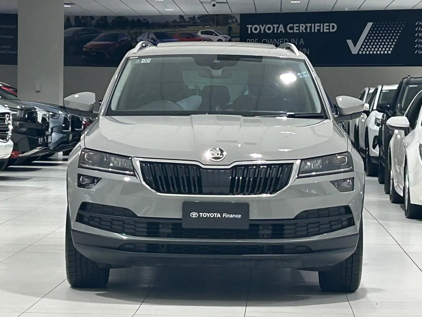 2021 SKODA Karoq Gallery Image 4
