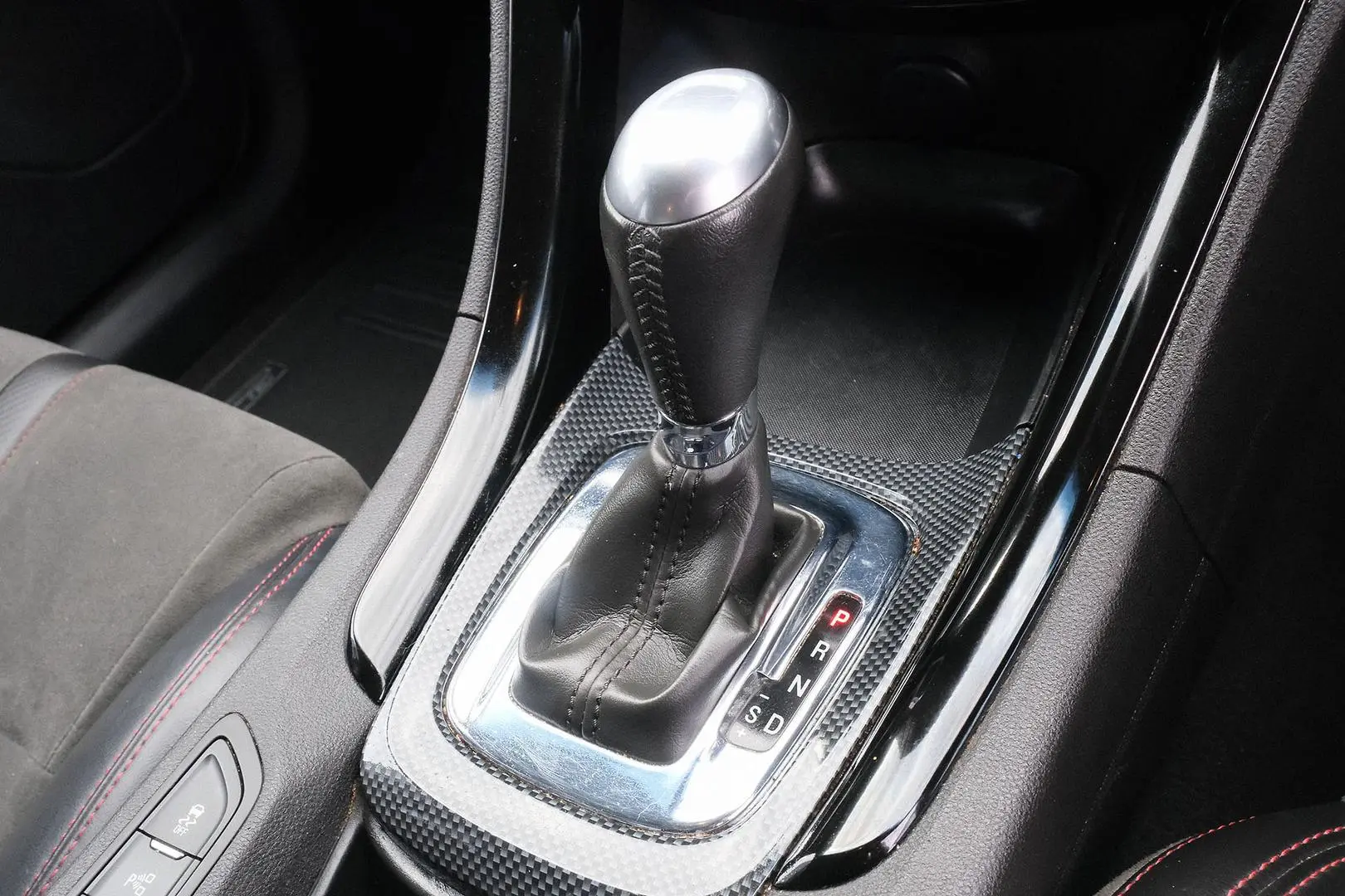 2016 Holden Commodore Gallery Image 17