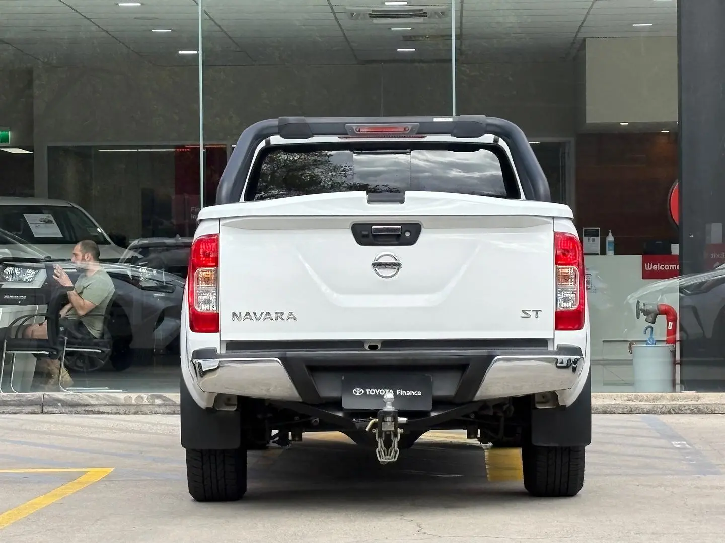 2020 Nissan Navara Gallery Image 8