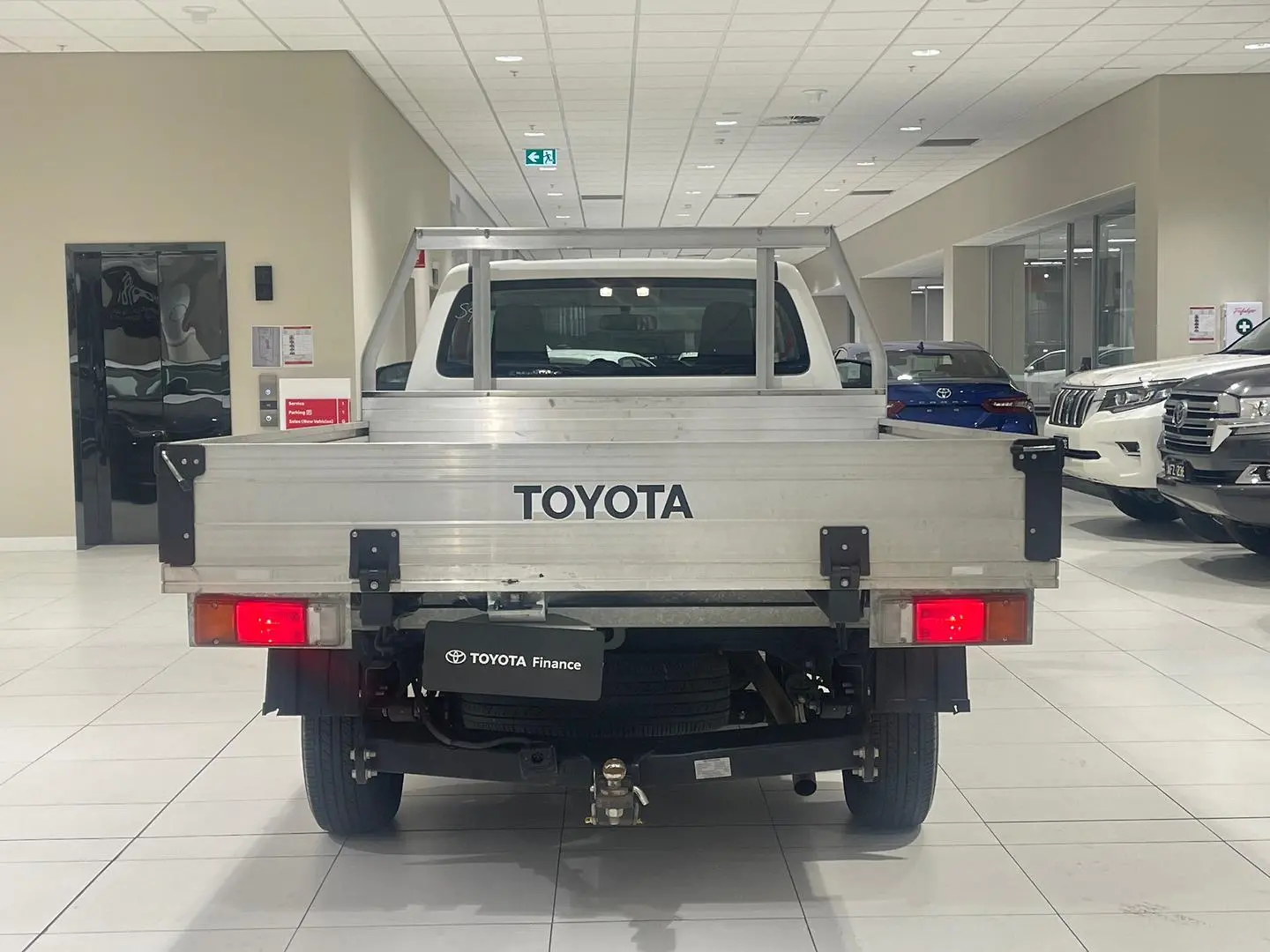 2020 Toyota Hilux Gallery Image 8