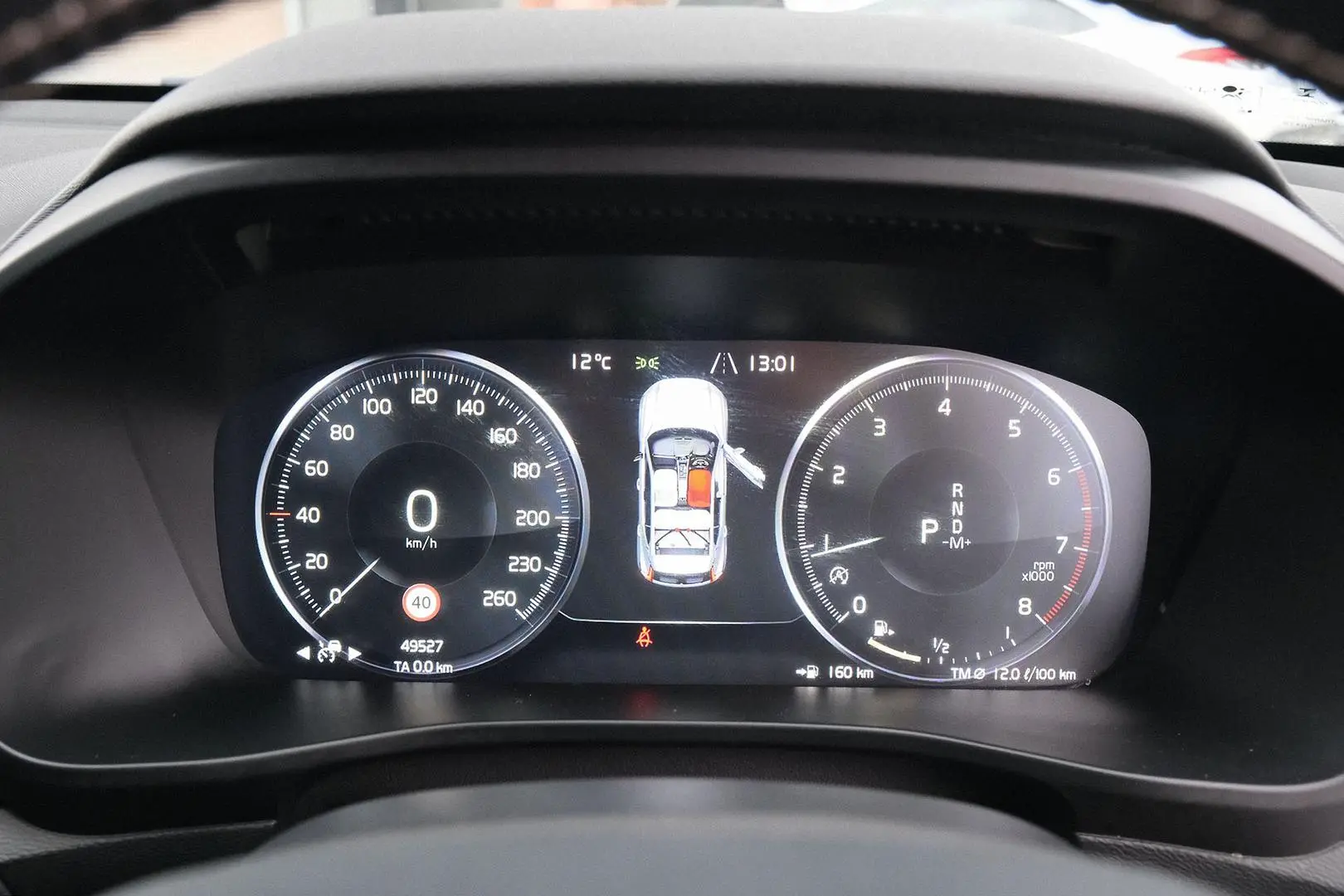 2020 Volvo XC40 Gallery Image 14