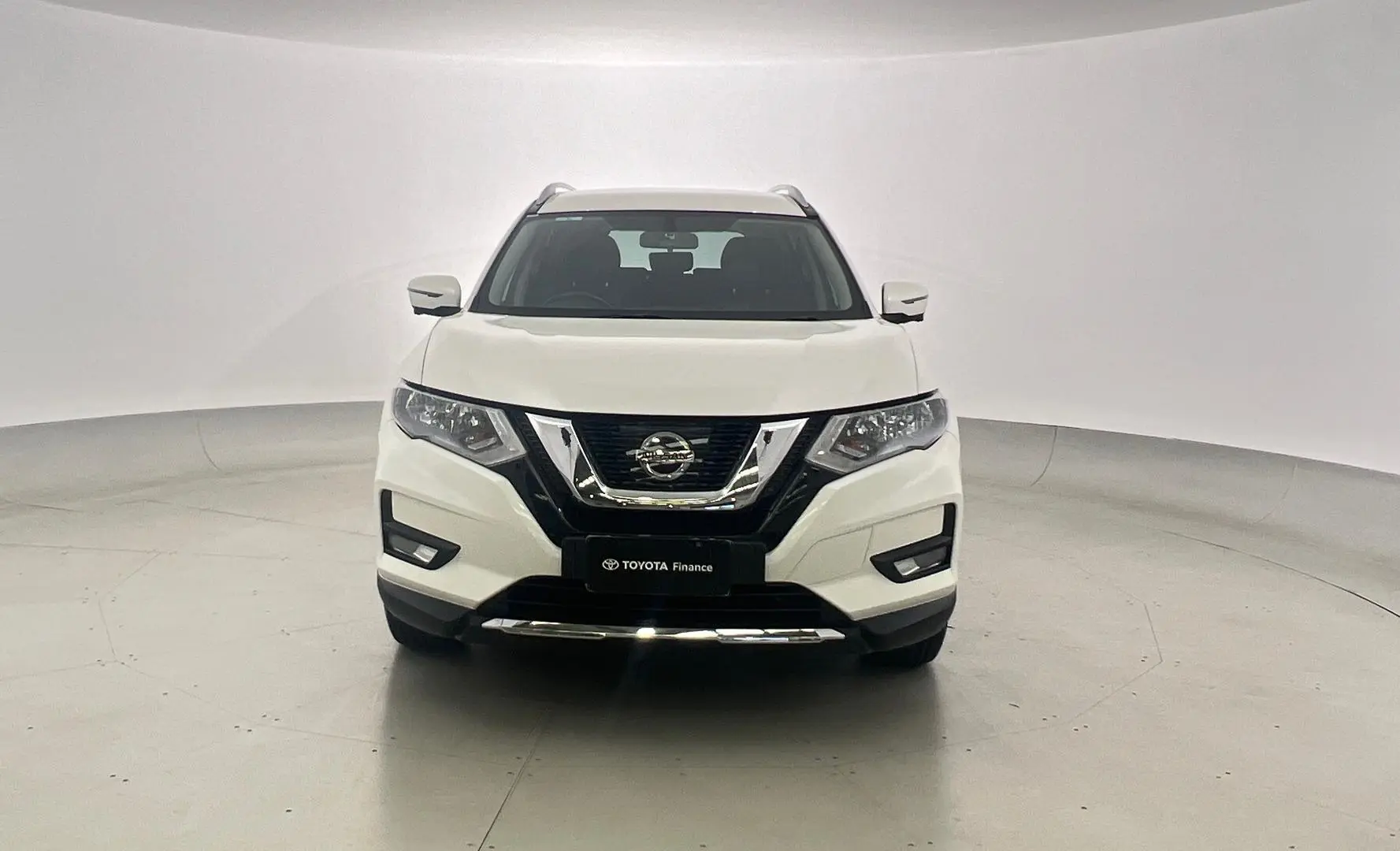 2020 Nissan X-Trail Gallery Image 10