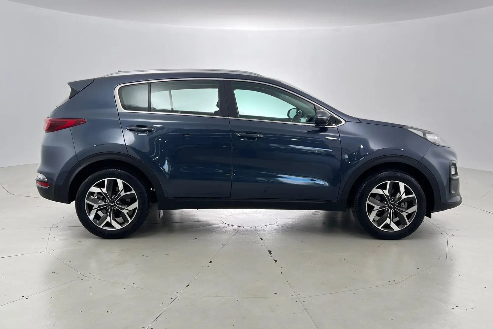 2019 Kia Sportage Gallery Image 3