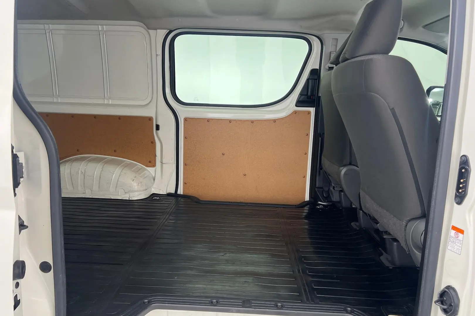 2020 Toyota Hiace Gallery Image 12