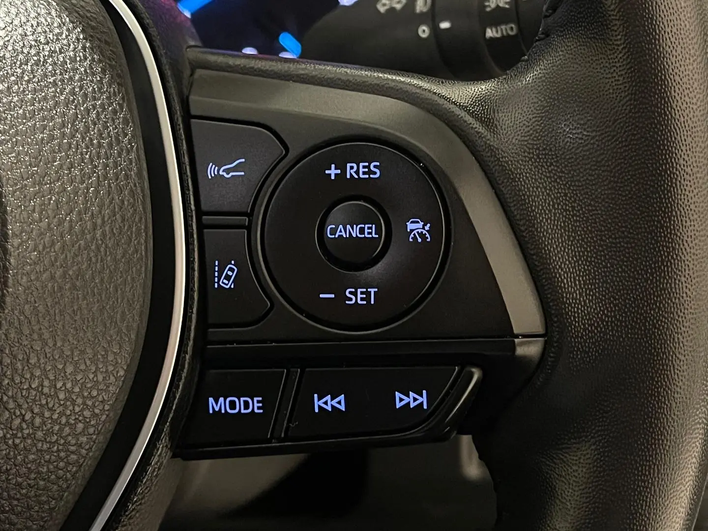 2022 Toyota RAV4 Gallery Image 21