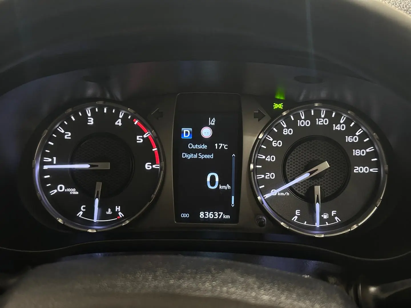 2020 Toyota Hilux Gallery Image 18