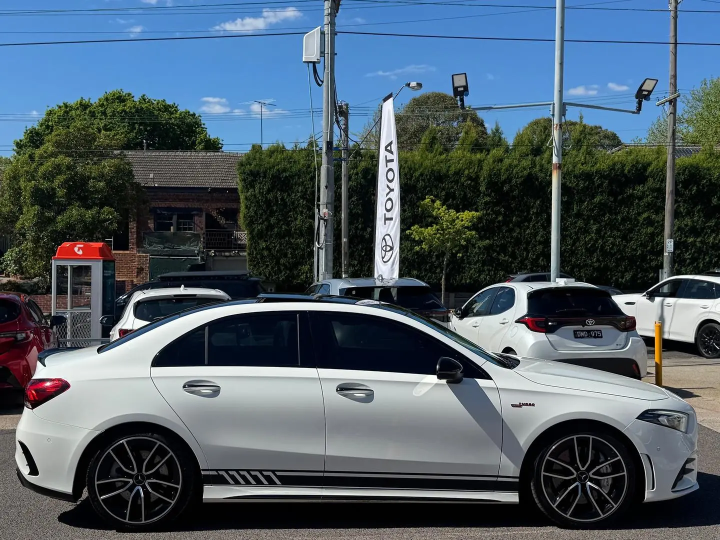 2021 Mercedes-Benz A-Class Gallery Image 3