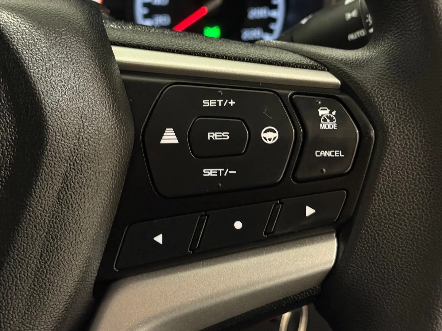 2022 Isuzu D-MAX Gallery Image 21
