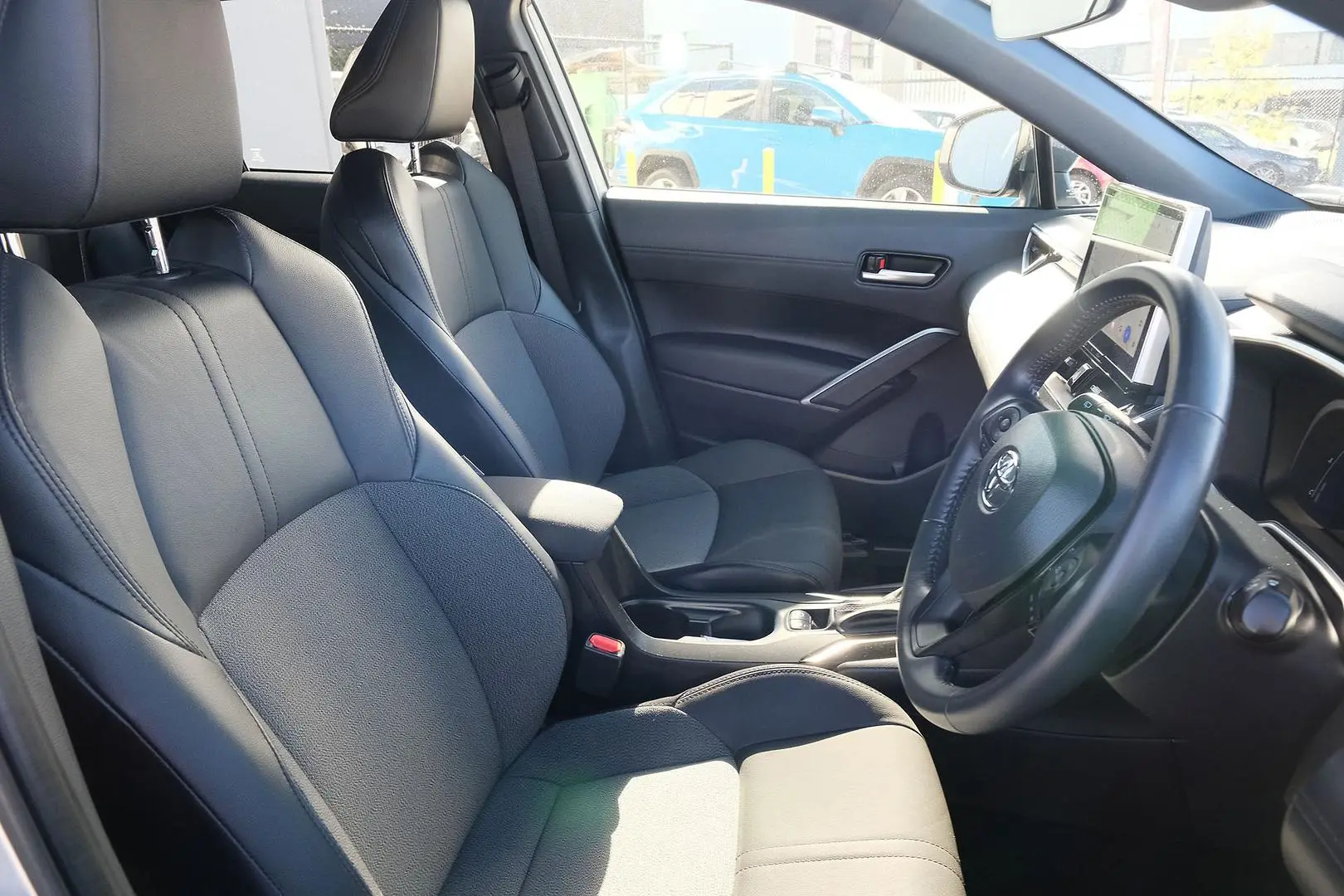 2023 Toyota Corolla Cross Gallery Image 13