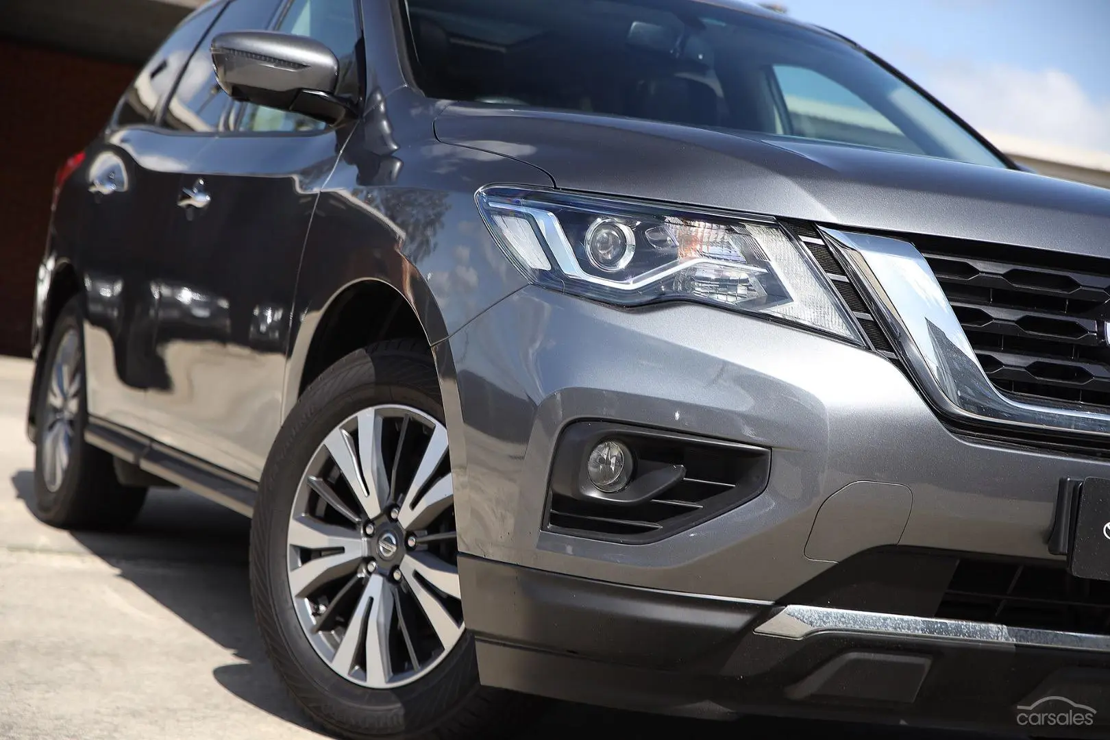 2017 Nissan Pathfinder Image 6