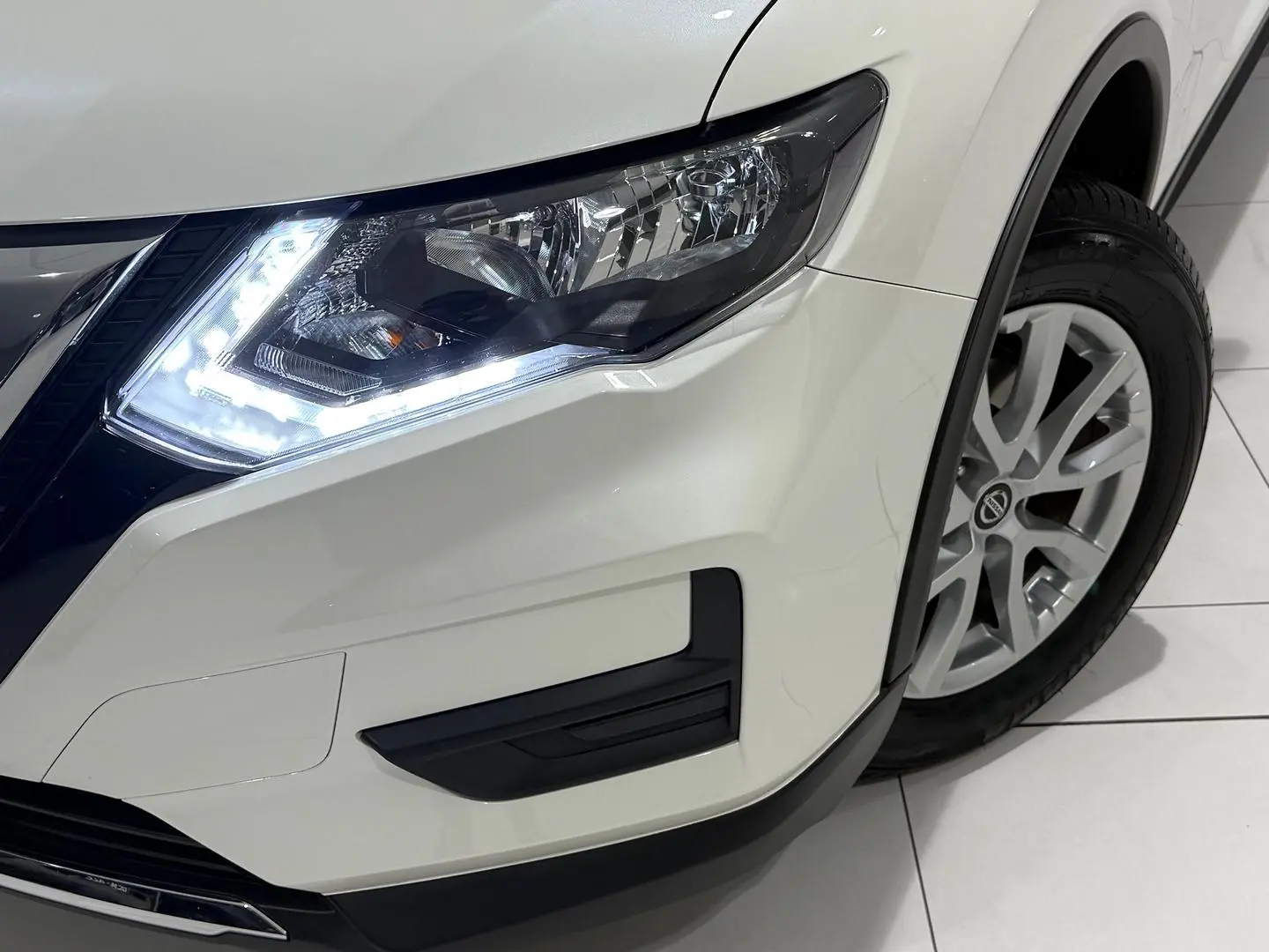 2020 Nissan X-TRAIL Gallery Image 8