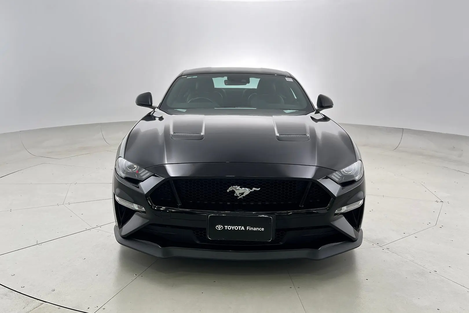 2018 Ford Mustang Gallery Image 9