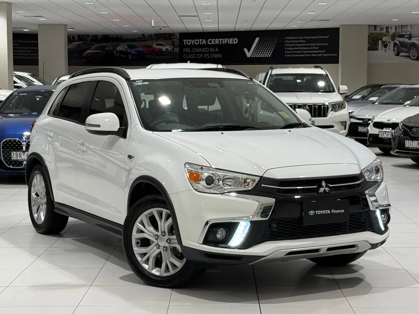 2018 Mitsubishi Asx Gallery Image 1