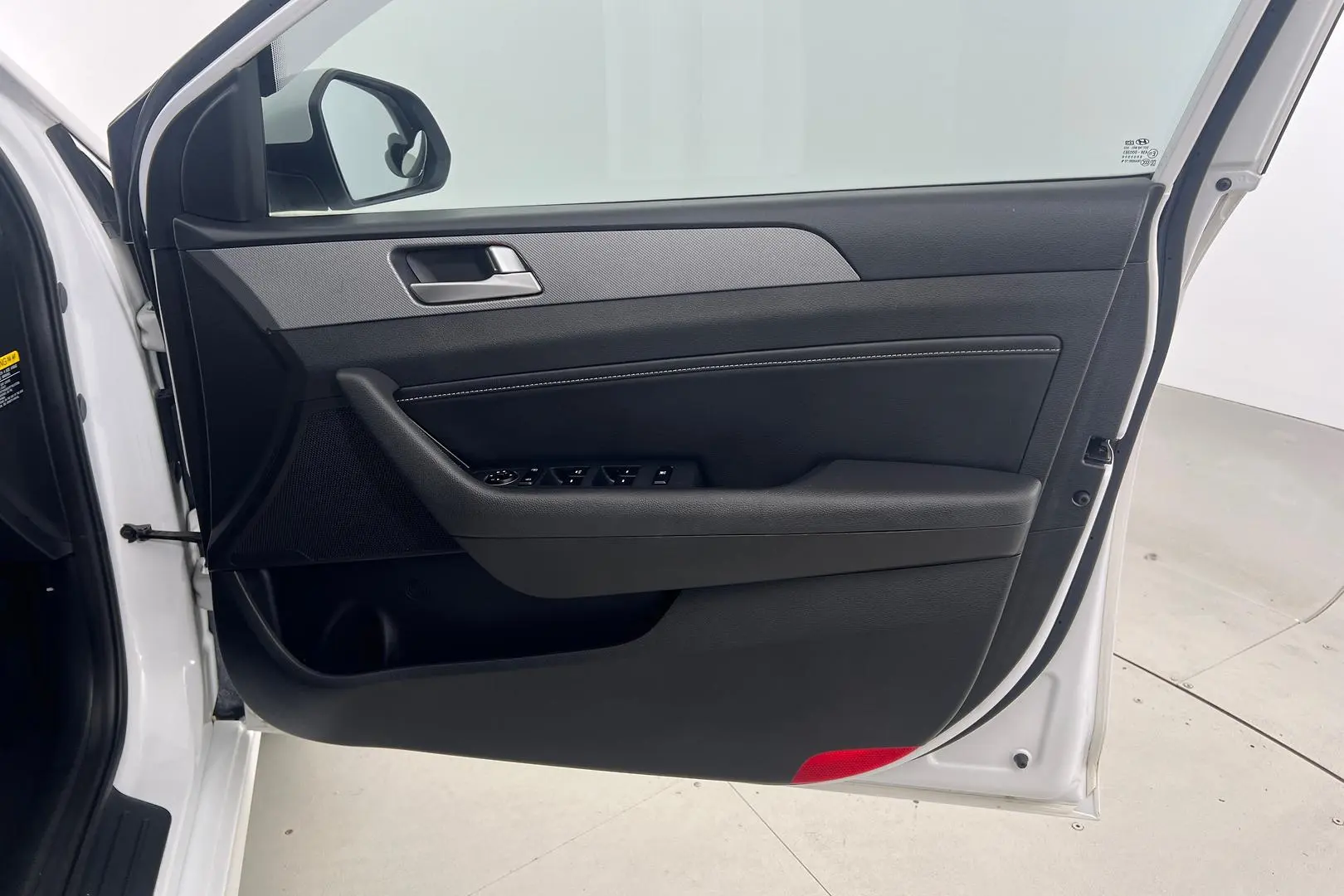 2018 Hyundai Sonata Gallery Image 10