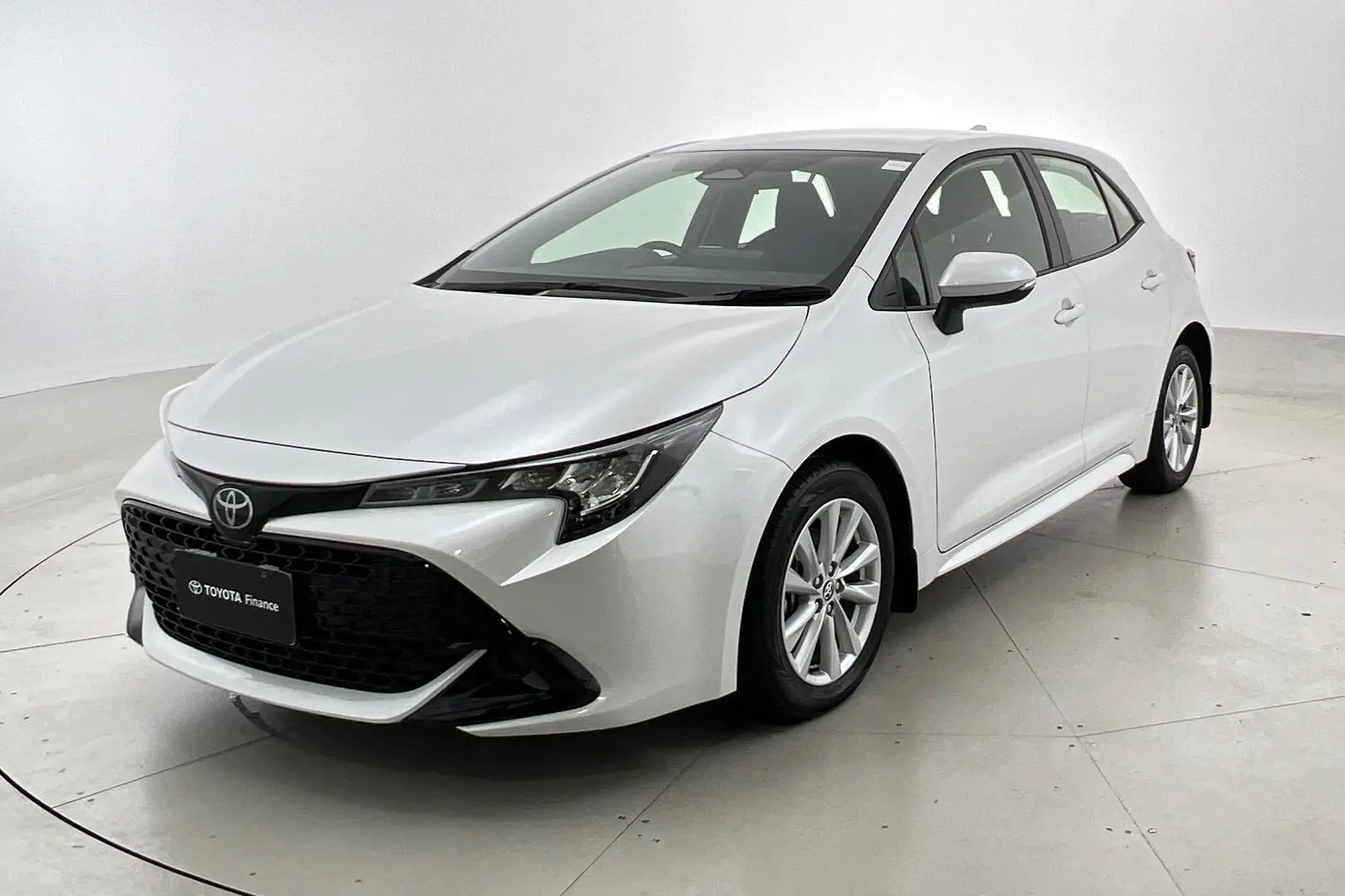 2024 Toyota Corolla Gallery Image 2