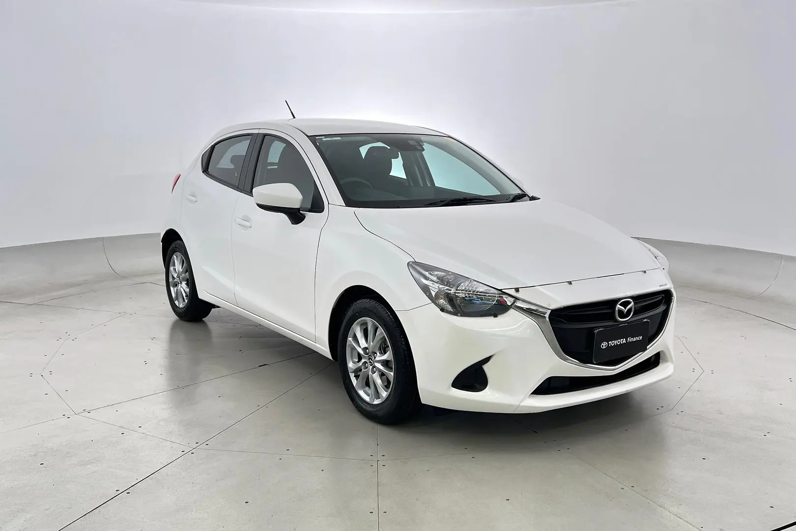 2018 Mazda 2 Gallery Image 1